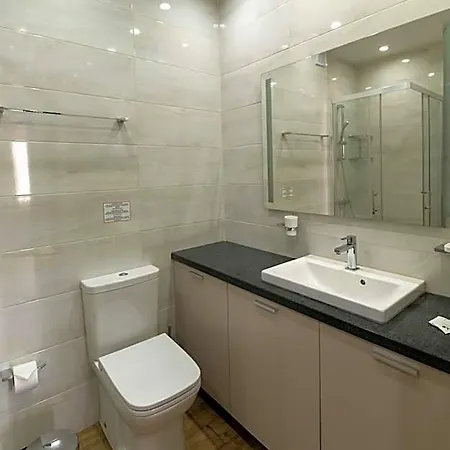 La Casa 3*